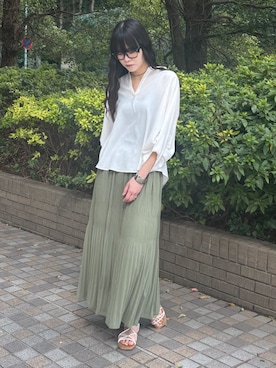 NICOLE whiteさん(レディース・172cm)の春コーディネート