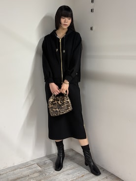 「NICOLE white（ニコルホワイト）の【セットアップ対応】ZIPパーカー（パーカー、ブラック系）」を使った、NICOLE whiteさん（レディース・167cm）の秋コーディネート