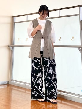 「NICOLE white（ニコルホワイト）の柄プリントパンツ（その他パンツ、その他）」を使った、NICOLE whiteさん（レディース・162cm）の春コーディネート
