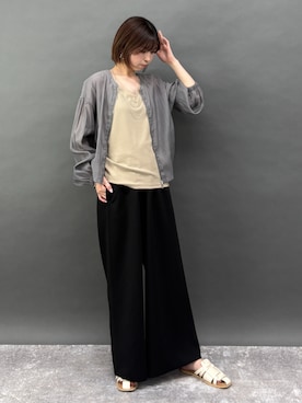 「NICOLE white（ニコルホワイト）のイージーパンツ（スラックス、ブラック系）」を使った、NICOLE whiteさん（レディース・162cm）の春コーディネート