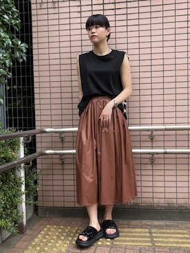 「アイテム（スカート）」を使った、NICOLE whiteさん（レディース・172cm）の夏コーディネート