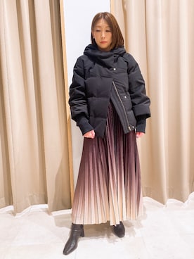 NICOLE whiteさんのコーディネート