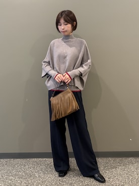 「NICOLE white（ニコルホワイト）の2WAYフリンジショルダーバッグ（ショルダーバッグ、ブラウン系）」を使った、NICOLE whiteさん（レディース・167cm）の秋コーディネート