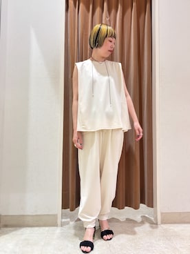 「白パンツ」｜NICOLE whiteさん（レディース・157cm）の夏コーディネート