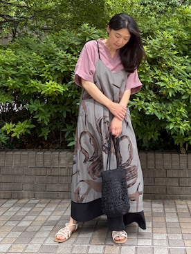 「NICOLE white（ニコルホワイト）の【機能素材　UVケア/吸水速乾/抗菌防臭効果/洗濯機OK】　やわらかリネン混スタンドシャツ（シャツ/ブラウス、ピンク系）」を使った、NICOLE whiteさん（レディース・157cm）の夏コーディネート