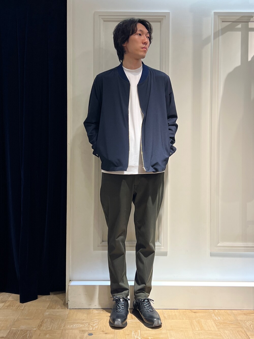 「NOLLEY'S、ノーリーズ、MA-1、イージーパンツ、EARLE、ドレスTシャツ、メンズファッション、秋コーデ、秋のコーデ、大人カジュアル、NOLLEY'S&goodman、いいね、save、フォローお願いします🤑、休日スタイル、おしゃれさんと繋がりたい、今日のコーデ」｜「NOLLEY’Sの【ACTIVE SECT】《限定展開 / ストレッチ / 形状安定》ワンダーシェイプ イージーパンツ（その他パンツ、グリーン系）」を使った、ooiさん（メンズ・179cm）の秋コーディネートの1枚目の写真