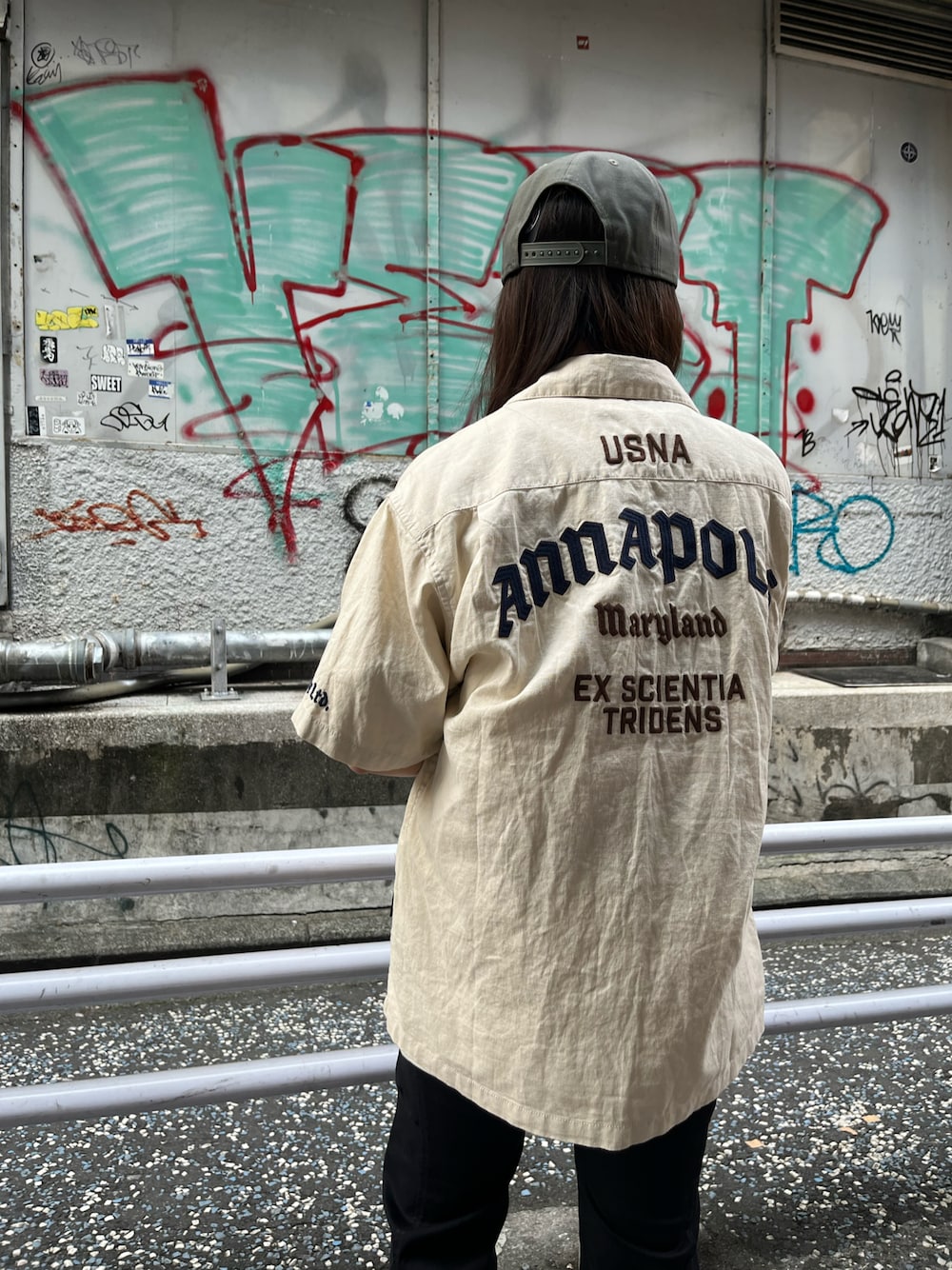 「AVIREX、NEWERA、リネン、フレアパンツ、リネンシャツ、麻シャツ、麻、FLYING TIGERS、フライングタイガー、AVIREXBelle」｜「AVIREXの×NEW ERA 9フォーティー Aフレーム ロゴキャップ アジャスタブル/9 FORTY A-FRAME LOGO CAP（キャップ、グリーン系）」を使った、ritaさん（レディース・155cm）の夏コーディネートの1枚目の写真