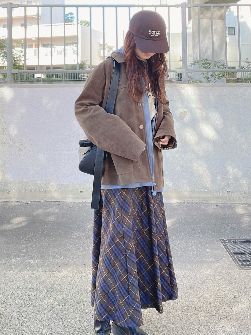 3点おまとめ　(スエードジャケット、パンツ、パーカー) 1762343112_1000.jpg