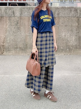 「しまむら（シマムラ）のアイテム（Tシャツ/カットソー）」を使った、qyun000さん（レディース・164cm）の秋コーディネート