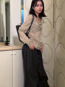 「kiehtova（キエトヴァ）の【kiehtova】AIRY DRAPE SHEER TOPS/エアリードレープシアートップス（Tシャツ/カットソー、ベージュ系）」を使った、h.o.v_officialさん（レディース・158cm）の春コーディネート