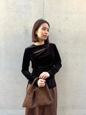 「アイテム（イヤーカフ）」を使った、h.o.v_officialさん（レディース・160cm）の冬コーディネート