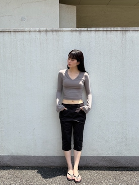 「kiehtova（キエトヴァ）の【kiehtova】CLEAN SILHOUETTE VTOPS/クリーン シルエット ブイトップス（Tシャツ/カットソー、グレー系）」を使った、h.o.v_officialさん（レディース・160cm）の夏コーディネート