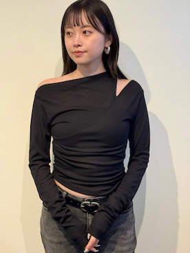 「ワンショルダー」｜「アイテム（アクセサリー）」を使った、h.o.v_officialさん（レディース・157cm）の冬コーディネート