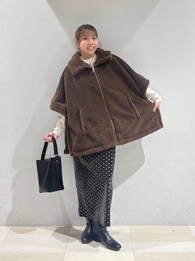 「アイテム（ポンチョ）」を使った、なあさん（レディース・155cm）の秋コーディネート