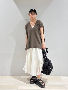 「アイテム（バングル/リストバンド）」を使った、なあさん（レディース・155cm）の夏コーディネート