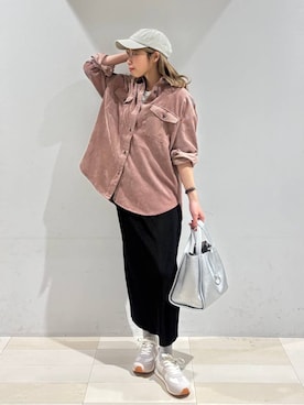 「アイテム（バングル/リストバンド）」を使った、なあさん（レディース・155cm）の秋コーディネート