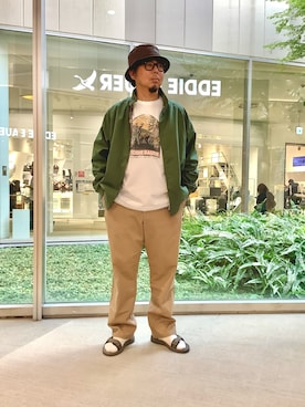 「アイテム（ブルゾン）」を使った、エディーバウアー　エキスポシティ店さん（メンズ・180cm）の秋コーディネート