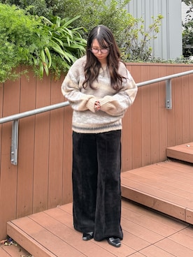 「CASPER JOHN（キャスパージョン）のアイテム（スラックス）」を使った、KURUMIさん（レディース・159cm）の秋コーディネート