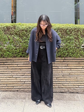 「CASPER JOHN（キャスパージョン）のアイテム（スラックス）」を使った、KURUMIさん（レディース・159cm）の秋コーディネート