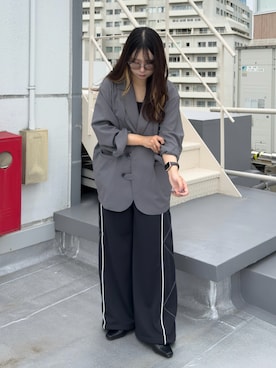 「アイテム（テーラードジャケット）」を使った、KURUMIさん（レディース・159cm）の夏コーディネート