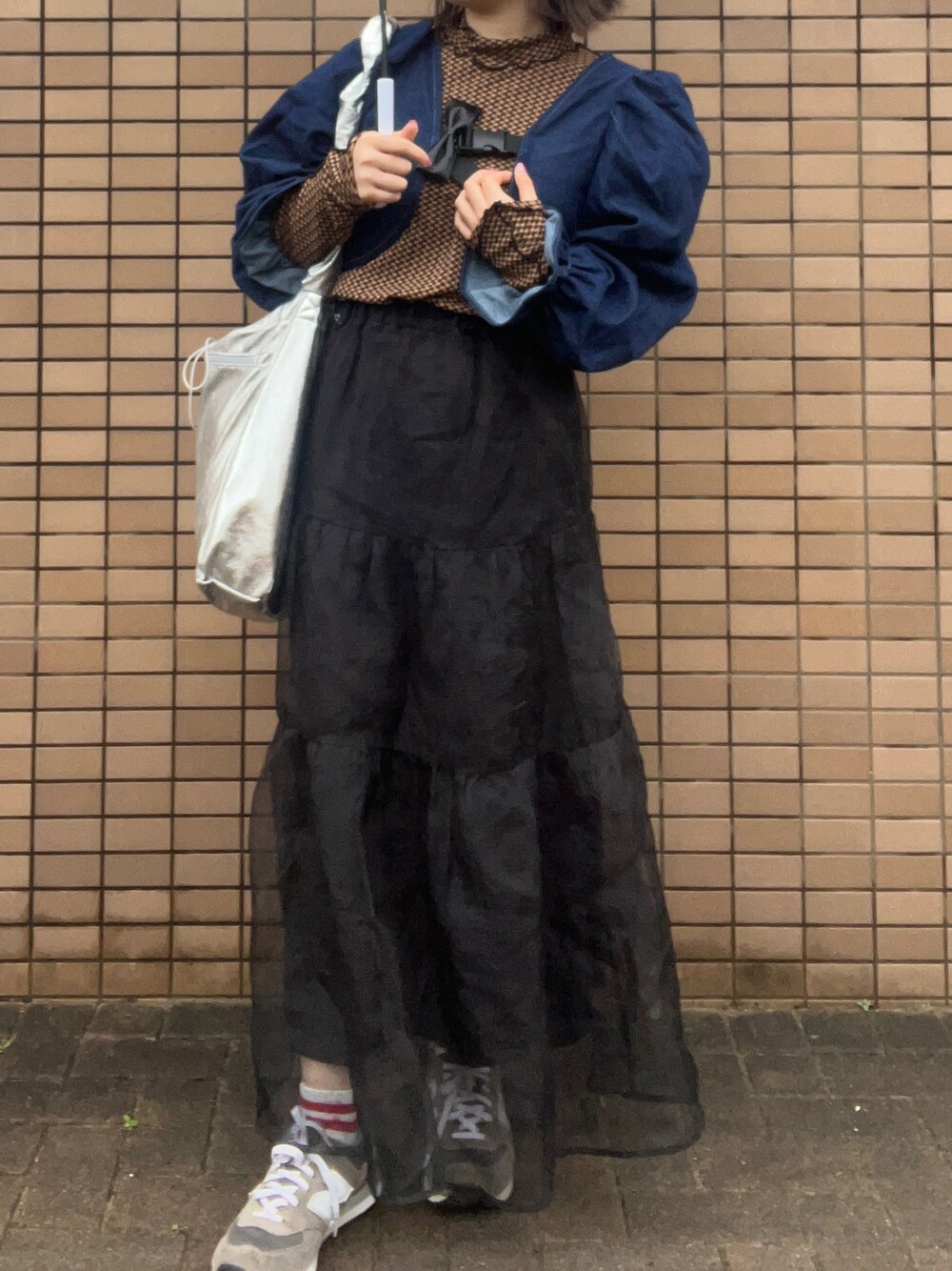 「春ファッション、春服コーデ、ootd、お出かけコーデ、デニム、LOWRYS FARM、アパレルスタッフ、出勤コーデ、骨格ナチュラル、24SS春の新作」｜「LOWRYS FARMのサトムラ＊マルチワンピース２P（ワンピース/ドレス、ブルー系）」を使った、暖乃さん（レディース・159cm）の春コーディネートの1枚目の写真