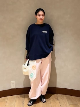 「SHIPS（シップス）のアイテム（トップス）」を使った、中林さん（レディース・157cm）の春コーディネート