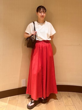 「アイテム（スカート）」を使った、中林さん（レディース・157cm）の夏コーディネート