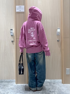 「アイテム（デニムパンツ）」を使った、シものゆいかさん（レディース・145cm）の秋コーディネート