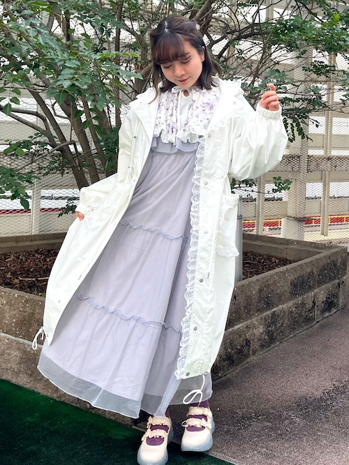 セール】フリルナイロンフードロングコート（ナイロンジャケット