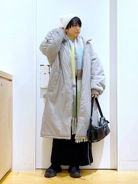 「若見え」｜「アイテム（ニットキャップ/ビーニー）」を使った、あおき@LAKOLE海老名さん（レディース・156cm）の冬コーディネート
