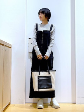 「若見え」｜「アイテム（ジャンパースカート）」を使った、あおき@LAKOLE海老名さん（レディース・156cm）の秋コーディネート