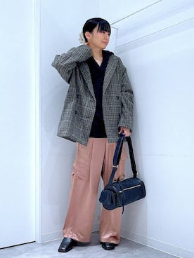 「アイテム（テーラードジャケット）」を使った、あおき@LAKOLE海老名さん（レディース・156cm）の冬コーディネート