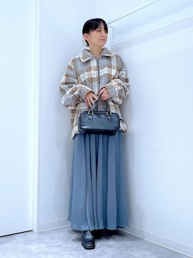 「アイテム（バレッタ/ヘアクリップ）」を使った、あおき@LAKOLE海老名さん（レディース・156cm）の秋コーディネート