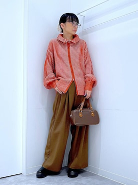 「アイテム（バレッタ/ヘアクリップ）」を使った、あおき@LAKOLE海老名さん（レディース・156cm）の冬コーディネート