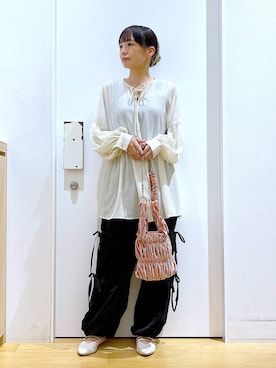 「若見え」｜「アイテム（チュニック）」を使った、あおき@LAKOLE海老名さん（レディース・156cm）の秋コーディネート