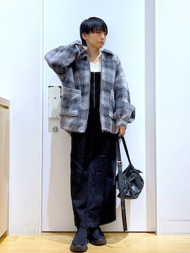 「アイテム（ジャンパースカート）」を使った、あおき@LAKOLE海老名さん（レディース・156cm）の冬コーディネート