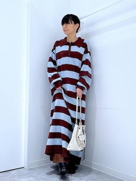 「アイテム（バレッタ/ヘアクリップ）」を使った、あおき@LAKOLE海老名さん（レディース・156cm）の秋コーディネート