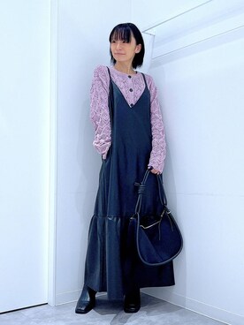 「アイテム（カーディガン/ボレロ、パープル系）」を使った、あおき@LAKOLE海老名さん（レディース・156cm）の冬コーディネート