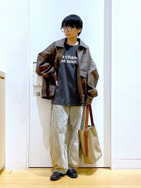 「メガネ」｜「アイテム（ブルゾン）」を使った、あおき@LAKOLE海老名さん（レディース・156cm）の冬コーディネート