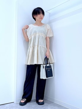 「アイテム（チュニック、ベージュ系）」を使った、あおき@LAKOLE海老名さん（レディース・156cm）の夏コーディネート