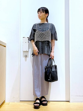 「アイテム（その他トップス、シルバー系）」を使った、あおき@LAKOLE海老名さん（レディース・156cm）の夏コーディネート
