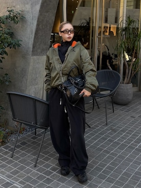 「アイテム（スウェットパンツ）」を使った、Tsujita Rinoさん（レディース・153cm）の秋コーディネート