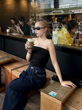 「アイテム（チューブトップ）」を使った、Tsujita Rinoさん（レディース・153cm・20代）の夏コーディネート