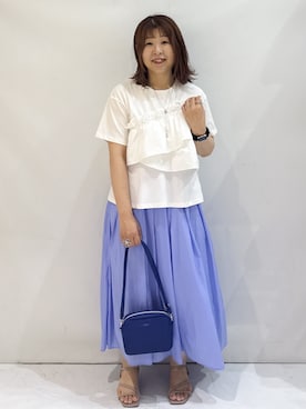 「OPAQUE.CLIP（オペークドットクリップ）の【接触冷感】アシメフリルドッキングカットソー《洗濯機OK》（Tシャツ/カットソー、ホワイト系）」を使った、nakkoさん（レディース・154cm）の夏コーディネート