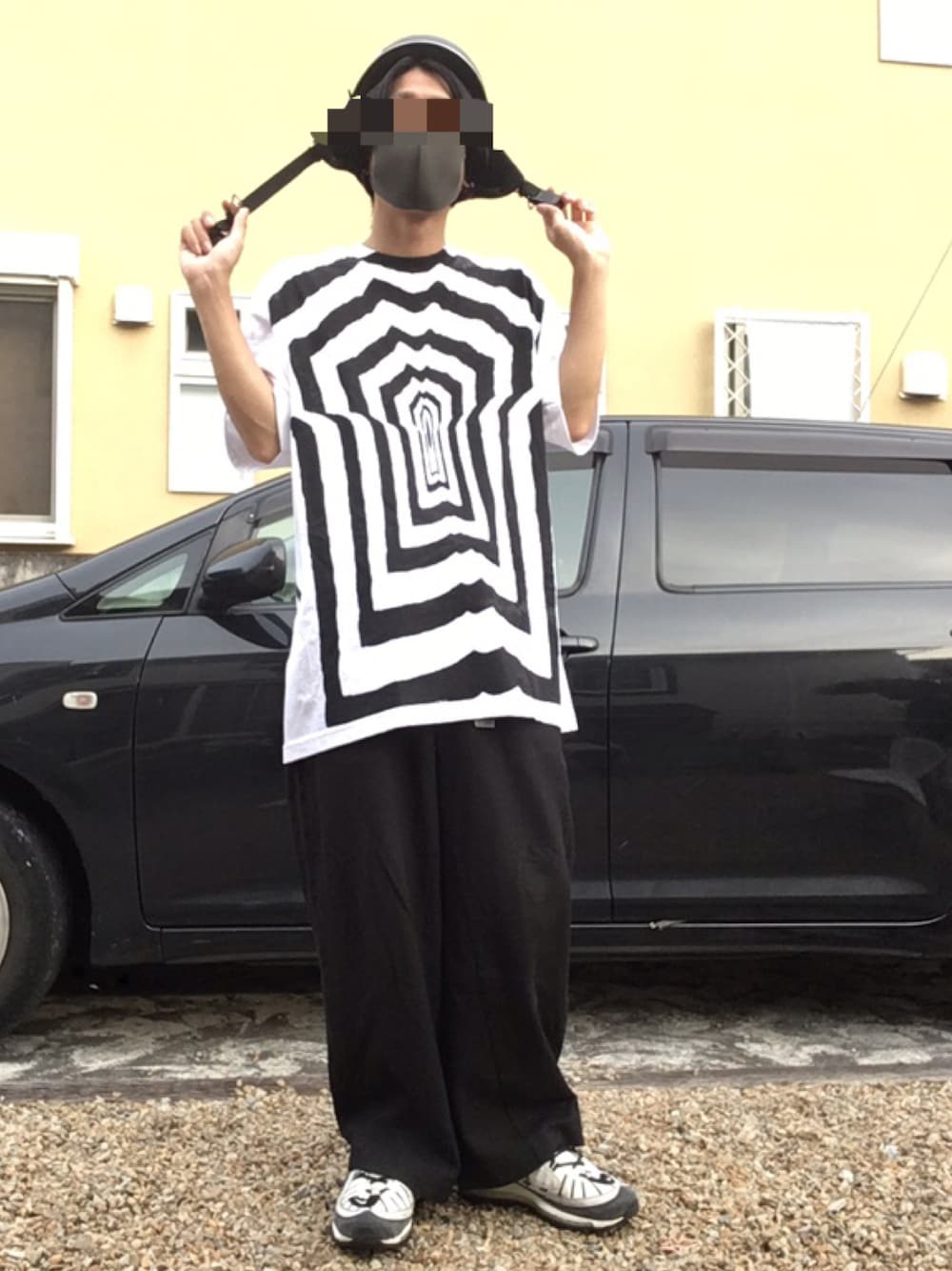 「きれいめカジュアル、ka na ta、NIKE、AIR MAX、ヘルメット、dope、pop」｜「かっこいいやつのアイテム（Tシャツ/カットソー、ホワイト系）」を使った、寺さん（メンズ・270cm）の夏コーディネートの1枚目の写真