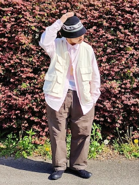 「アイテム（ベスト、ホワイト系）」を使った、Kentaさん（メンズ・173cm）の春コーディネート