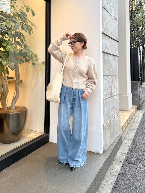 Whim Gazette（ウィムガゼット）デニムタックパンツ　36サイズ デニムタックパンツ | Whim Gazette(ウィム ガゼット)レディース