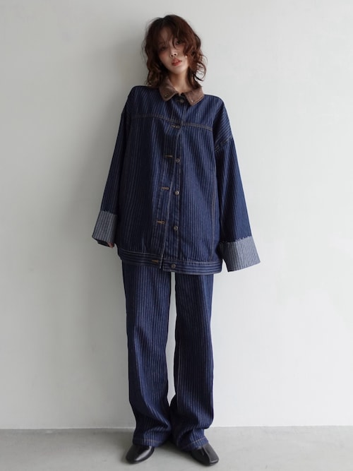 「 hellam(へラム)のコーデュロイカラーストライプデニムジャケット(デニムジャケット)」を使った、mizota yayoiさん(レディース・163cm)の秋コーディネート