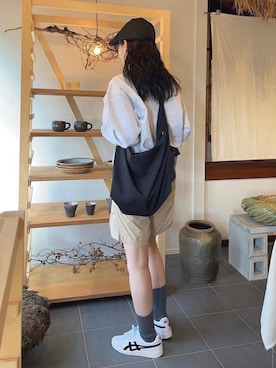 「ASICS（アシックス）のアイテム」を使った、mizota yayoiさん（レディース・162cm）の冬コーディネート