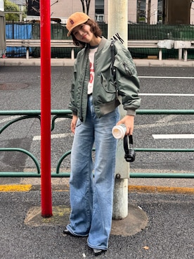 「アイテム（MA-1）」を使った、mizota yayoiさん（レディース・163cm）の春コーディネート